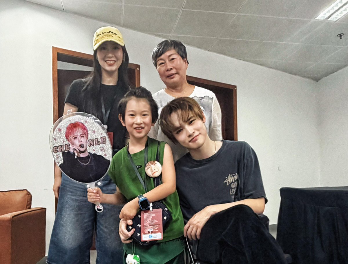 _____leledream's tweet photo. 왕머리가족(천러랑왕머리4만요ㅜㅜ) 마음좋가 .. https://t.co/vxDS7bJm4P