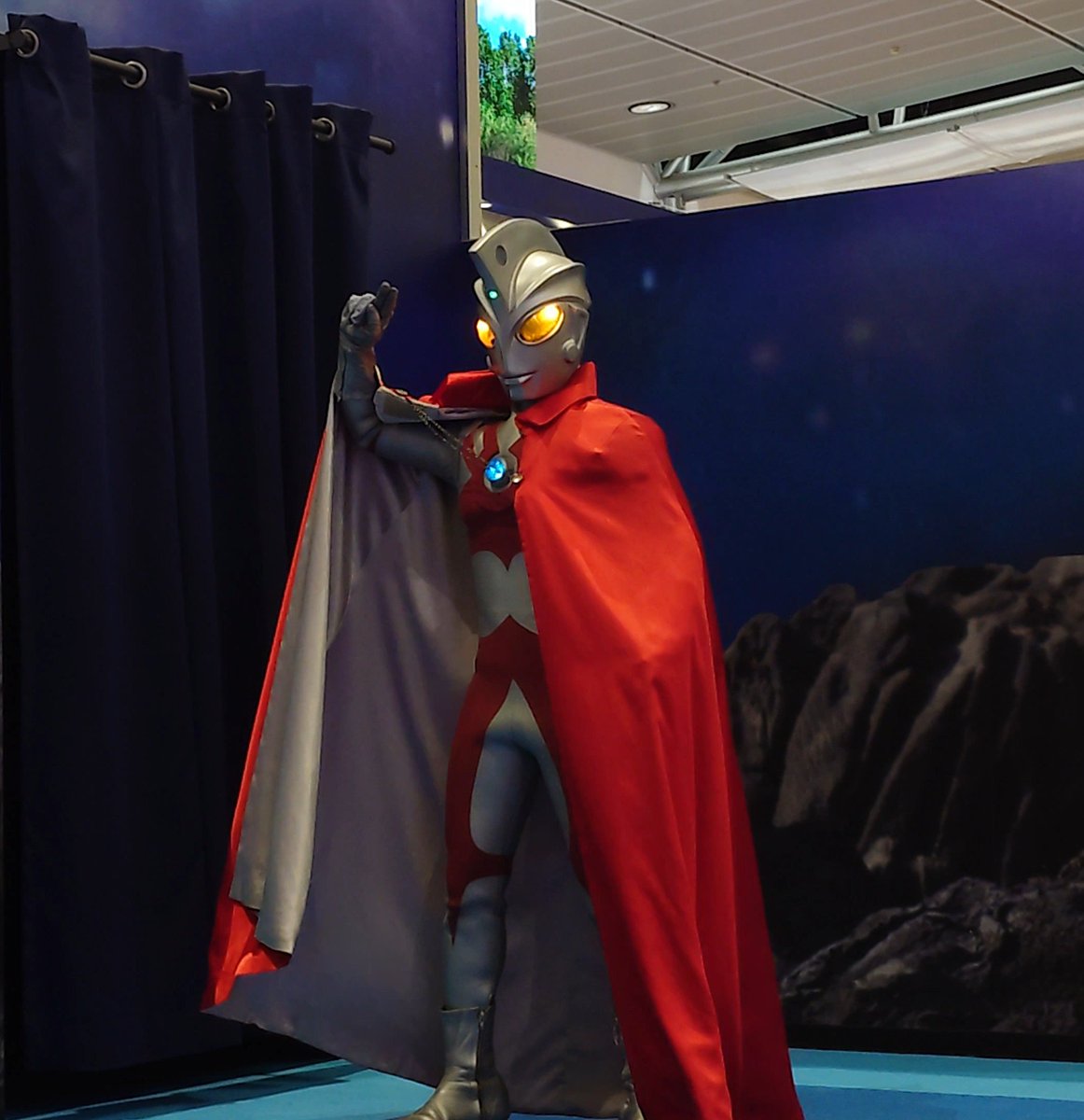 TaKoToI11's tweet photo. 振り返ってマントひら〜からの敬礼🥰

#ウルトラアスレチック
#ウルトラアスレチックNAGOYA
#ウルトラマンエース https://t.co/ht0xGoPGmI