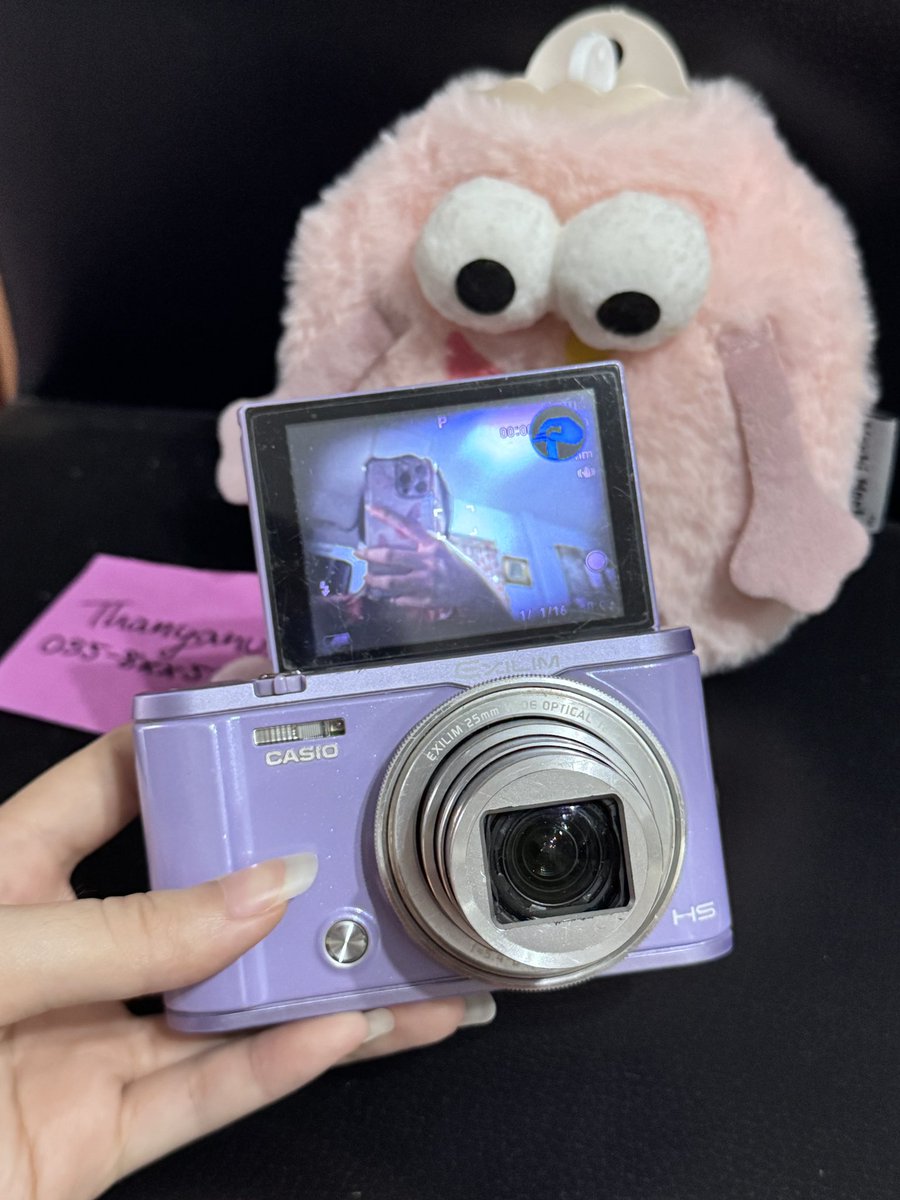 12minfinity's tweet photo. ฟรุ้งฟริ้งในตำนาน✨👀Casio ex-Zr3600
🍇🎀 3300.- เต็มระบบ พับจอได้ โทนขาว✨

ตำหนิ : จอคล้ำ ไม่ส่งผลกับภาพ ดูคลิปน้า
🌈ผิวไม่เหลือง หน้าเนียน จบครบ💯
#กล้องดิจิตอล #กล้องฟรุ้งฟริ้ง #กล้องมือสอง
#กล้องถูก #ส่งต่อกล้อง https://t.co/wlzLbo6Xnz