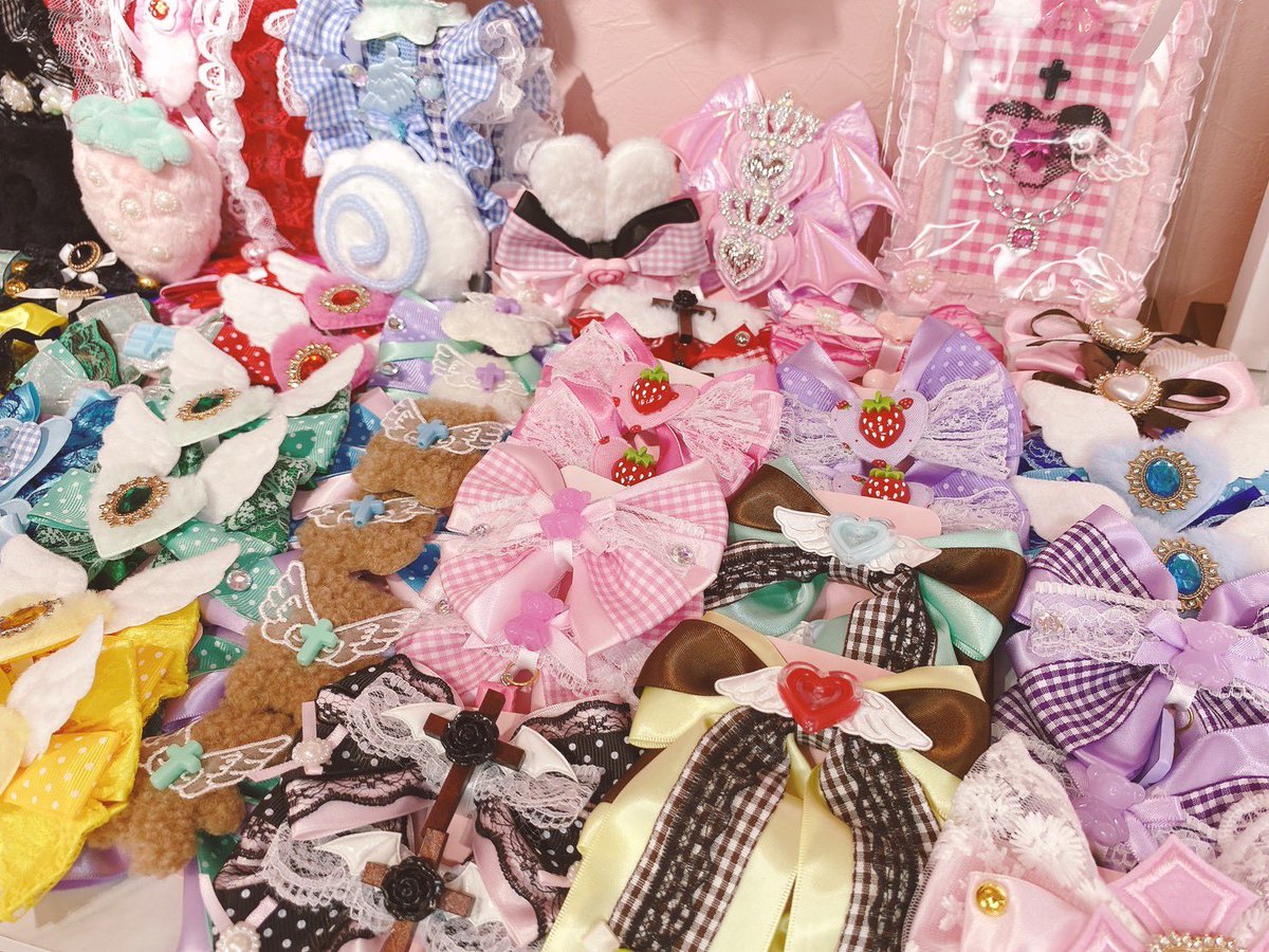 Kawaii__Stars's tweet photo. 🌈Kawaii☆Stars 原宿本店🎀
🌻夏の大集合スペシャル🏖️

7/20
ただ今の店舗状況①です♡

ANCOTTONさま

通販対応は本日18:00より開始❣️

ご希望の作品に⭕️をつけて 
18:00以降にDMまでお問い合わせください♡ https://t.co/nygvHx9bQL