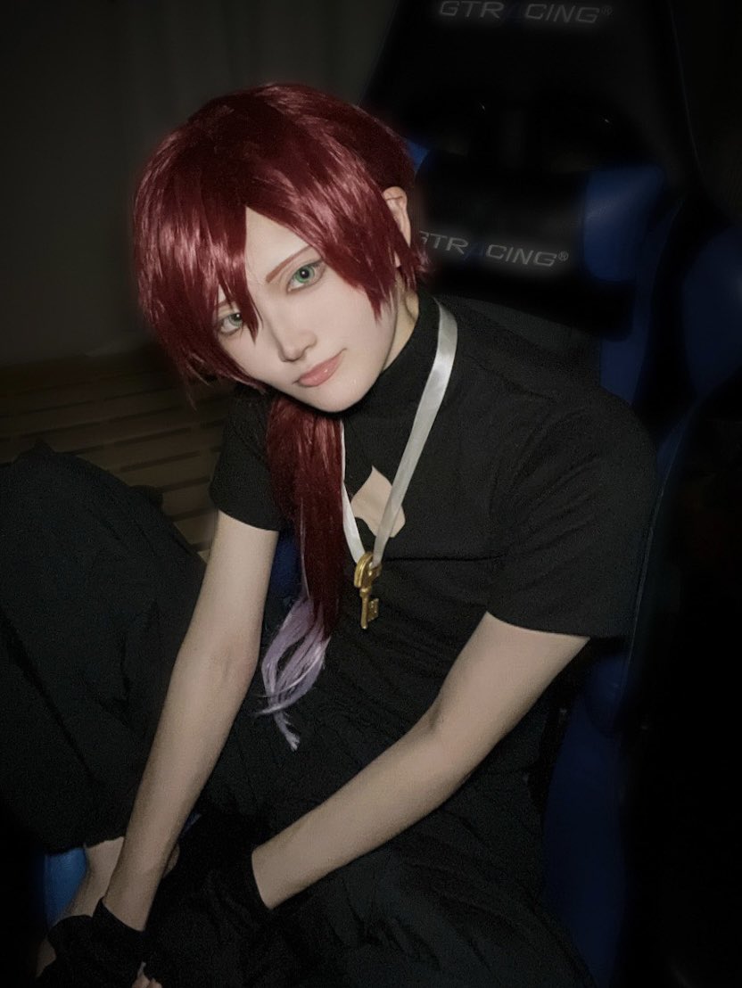 saku_cos23's tweet photo. 夜中の勢いです https://t.co/UvtXNiJxxg