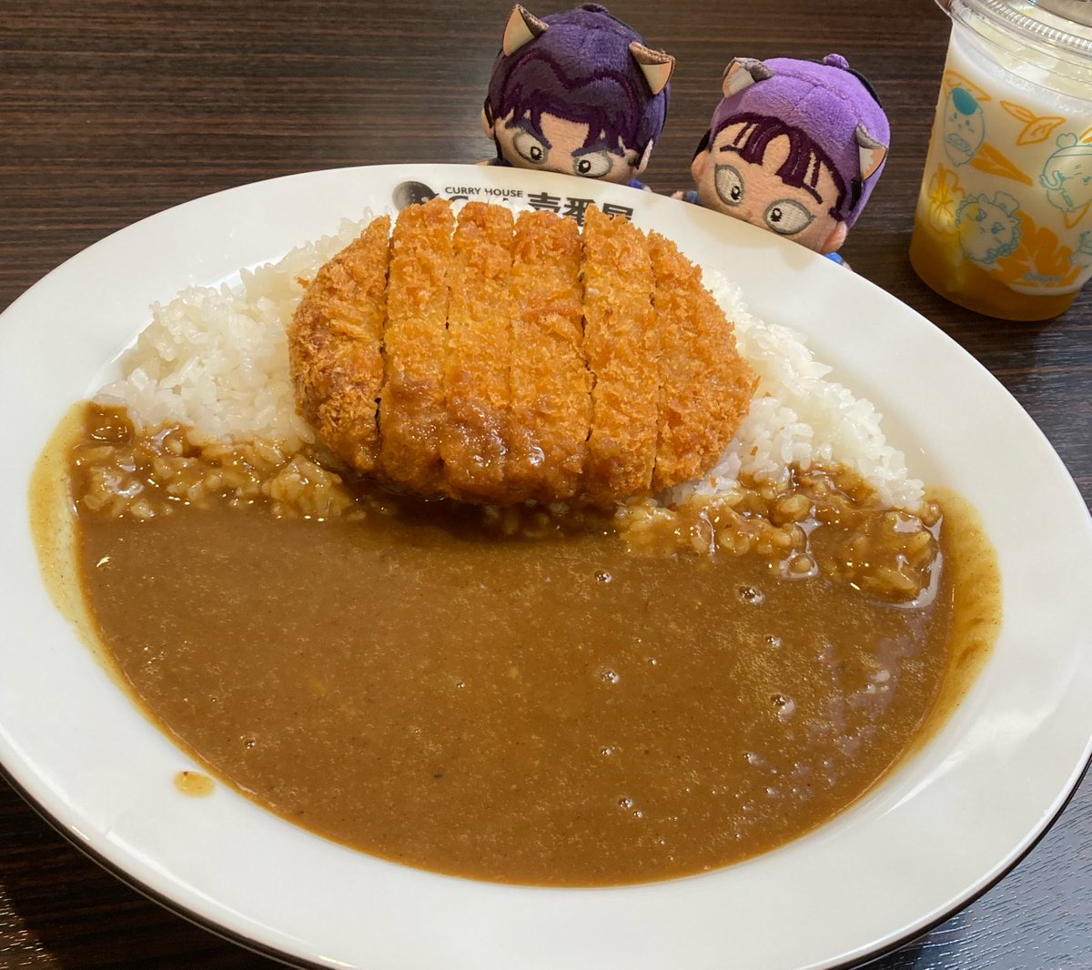 GKeey7's tweet photo. ほわぬたちにカレー見せてきた https://t.co/NyKlRnlwli