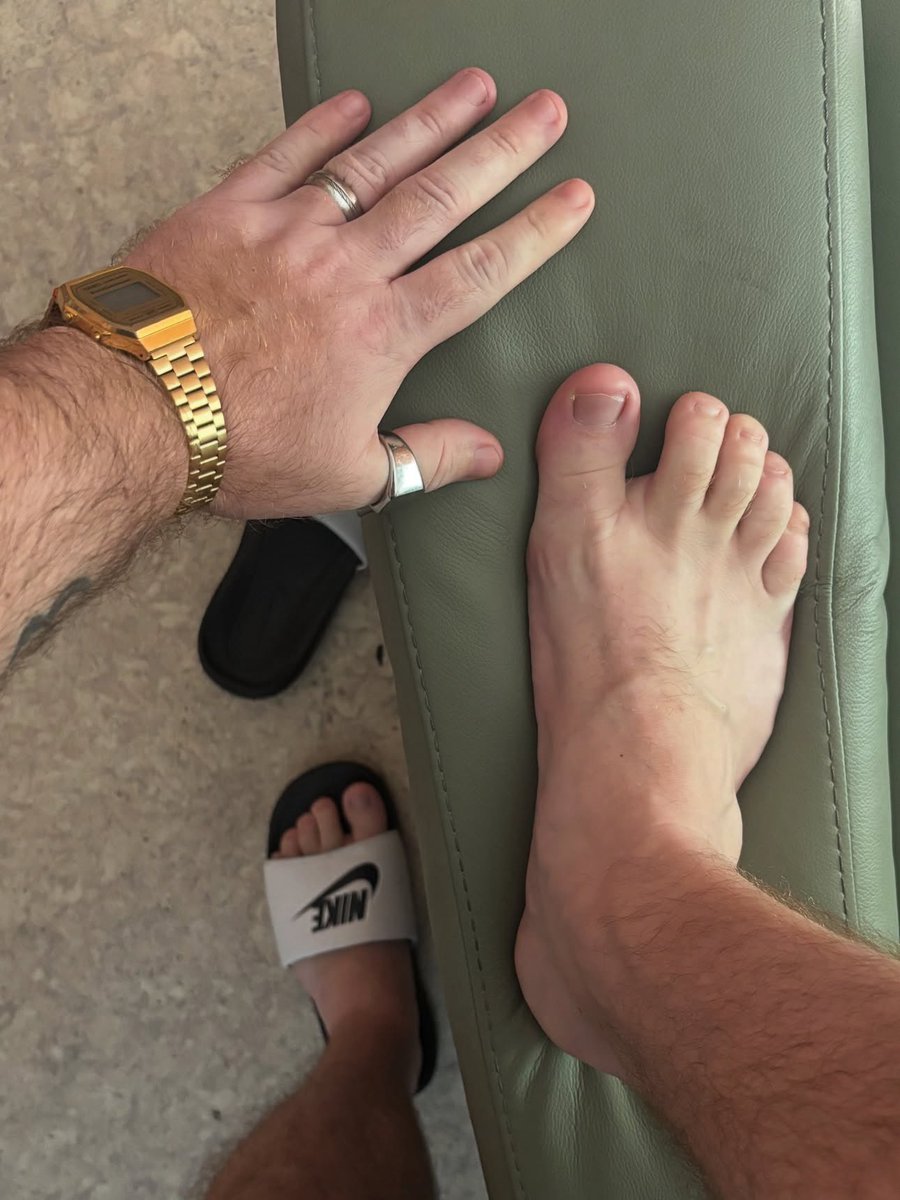 bearfeetmaster's tweet photo. 👋🏼🦶🏼😜 https://t.co/F6gTxxgheH