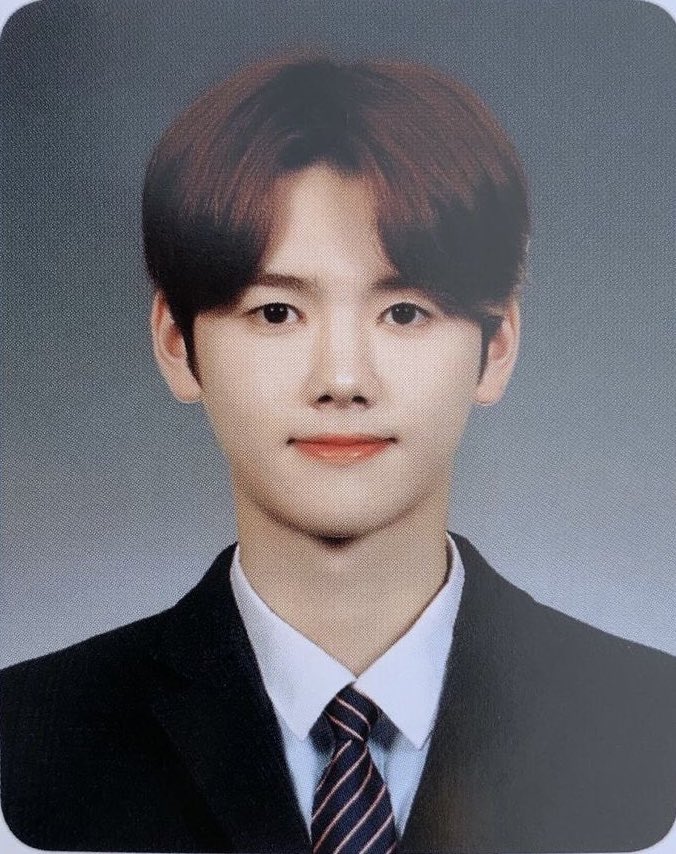 mettg_6's tweet photo. 남자의악마강만희 https://t.co/fUvWbosMz3