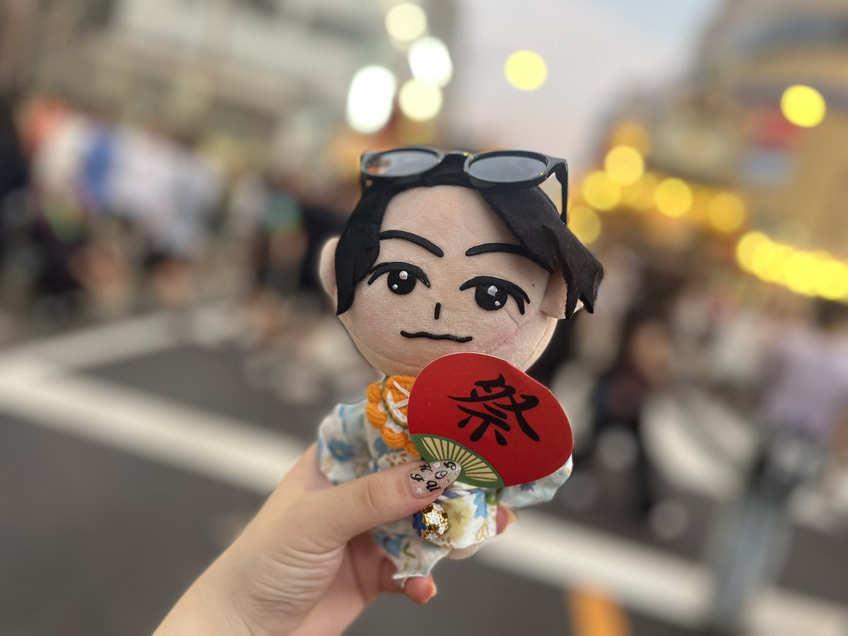 doll_15sugar's tweet photo. お顔貼るのも緊張しました💦目がキラキラなんですよ✨️髪の毛はゴミ量産して困ってたところに@Rashadollwaso 様が協力してくださいました😭本当にありがとうございました！ https://t.co/JihkliPqm4