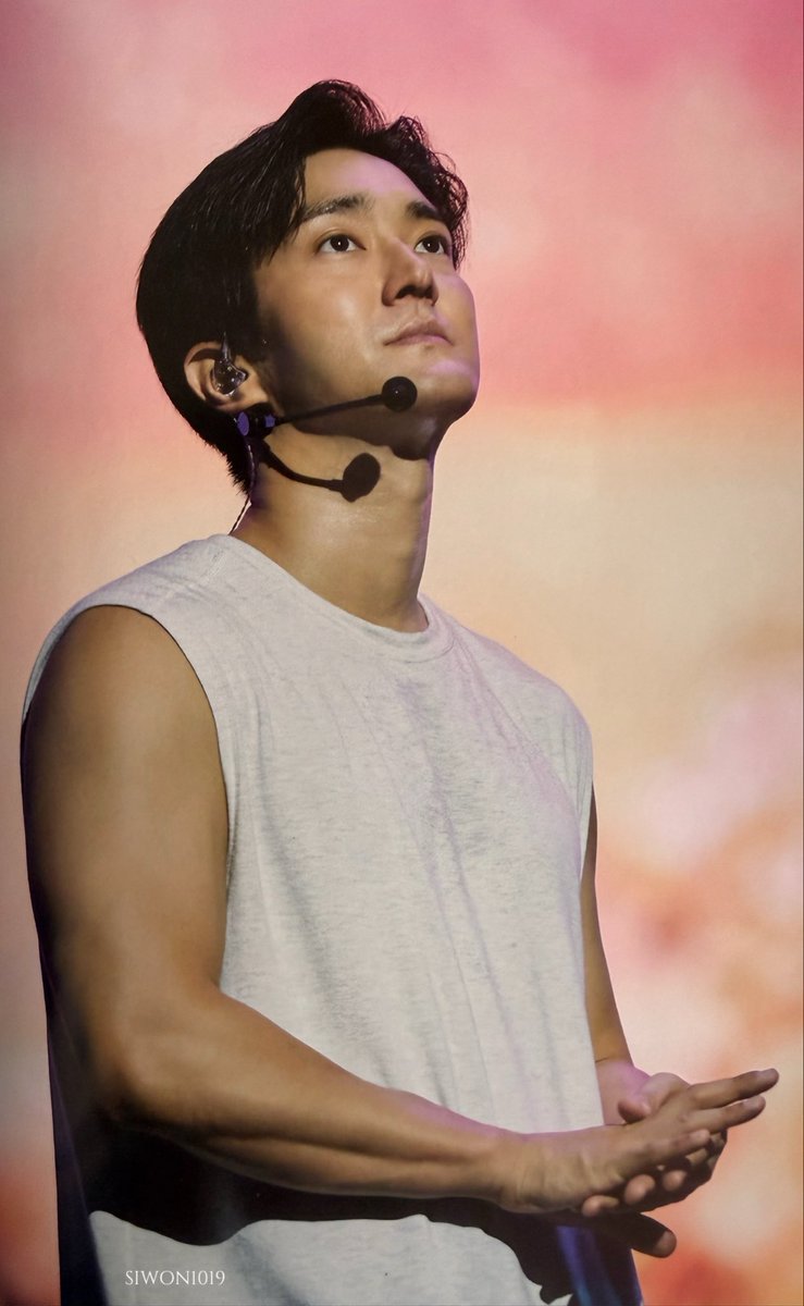 swas1019's tweet photo. 🧡🧡🧡 @siwonchoi 

SUPER SHOW ANNIVERSARY EDITION. 

#siwon #siwonchoi #최시원 
#シウォン #崔始源
#superjunior #ss10 https://t.co/bnuh1SpHoy