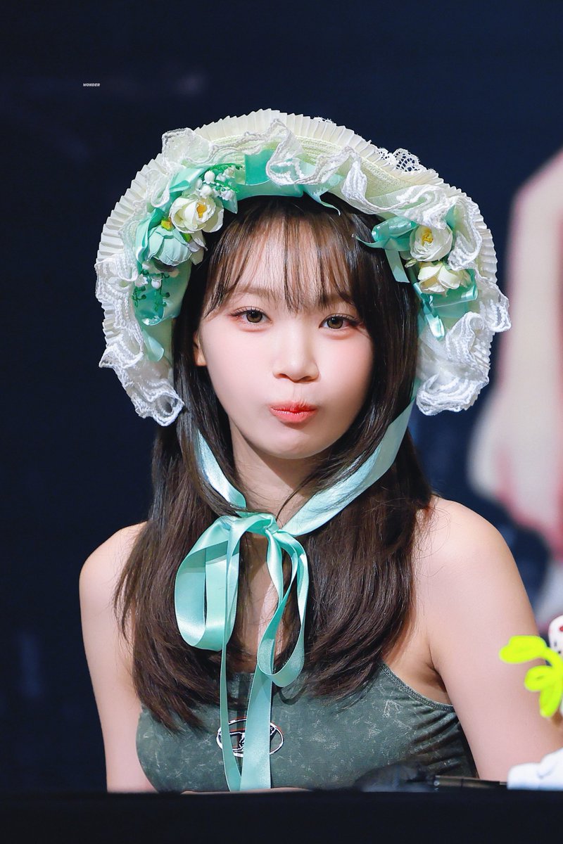 wonder_0801's tweet photo. 260718

#르세라핌 #LE_SSERAFIM 
#김채원  #KIMCHAEWON https://t.co/0WTc0DyXji