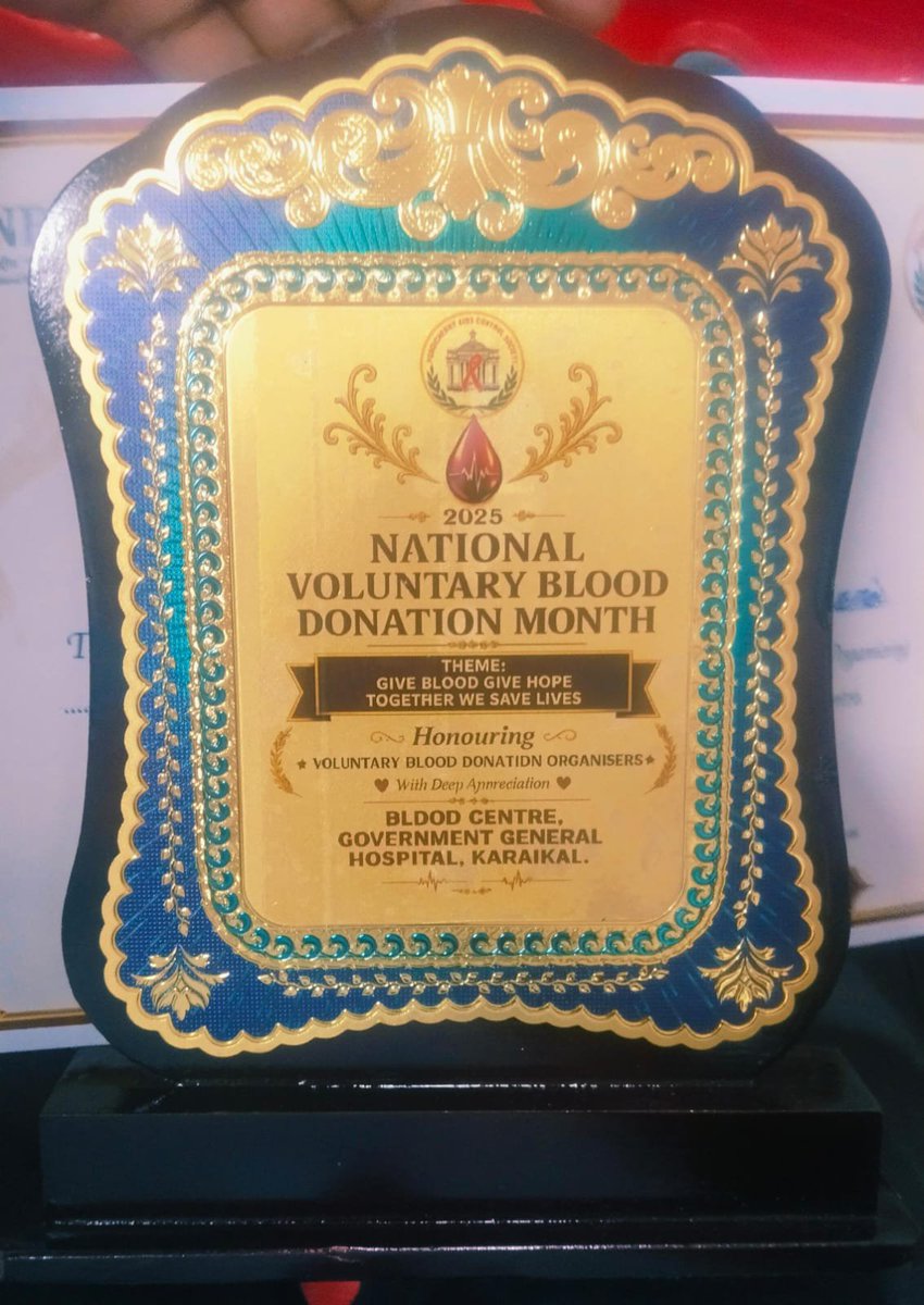 KKPNTK's tweet photo. 2025 வருடத்திற்கான தன்னார்வலர் அமைப்பு என்ற விருது காரைக்கால் அரசு மருத்துவமனை சார்பாக இன்று 20/07/2026,  குருதிக்கொடைப் பாசறையின் புதுச்சேரி மாநில செயலாளர் அன்பிற்குரிய பூமணிகண்டன் அவர்களுக்கு வழங்கப்பட்டது.

@Seeman4TN @_ITWingNTK @NaamTamilarOrg  @PackiaSe https://t.co/vAjho90ZCc