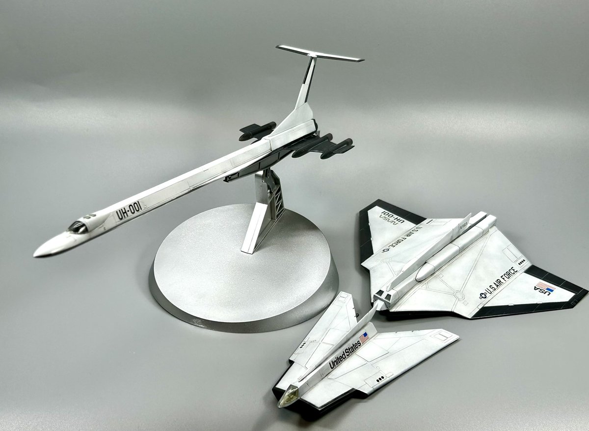 sinjiyokoi's tweet photo. ハセガワ 1/144
ウルトラホーク1号
【完成】

NASAと合衆国空軍により対地球外生物防衛装備として共同開発された機体。

大気圏ブースターを使わず宇宙間の行き来が出来る他、3機分離して飛行可能など生存性を高める設計がなされている。

細かな性能は国家最高機密のため、未だ分からない点が多い。 https://t.co/X0kBRB6Epa