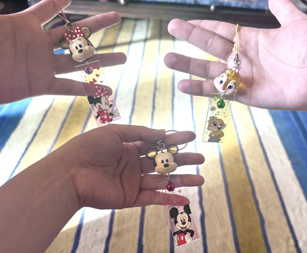 null_disney_'s tweet photo. @j03njc ミニー
 @mick_y27 クラリス
ぬるがミッキーを当てて、平和的交換できました。😇 https://t.co/P0fmg40BwE