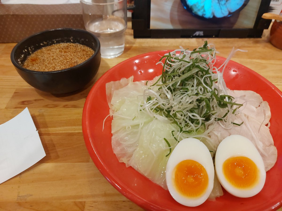 bellpon15's tweet photo. @nozakix 冷たいつけ麺なら今日食べました🍜
昨日ぱんきらとリプで話してたら行きたくなって🤣美味しかった😋🍴💕 https://t.co/uCkpNNQzH1