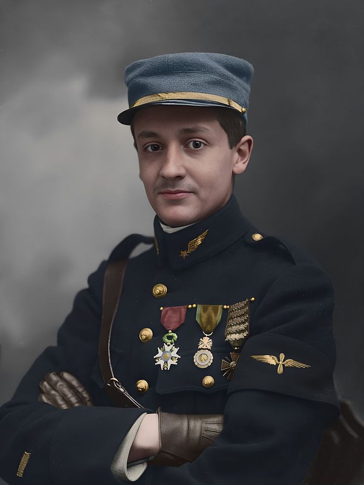 hiddenliburua's tweet photo. C'était lui, "l'As des As": le capitaine Georges Guynemer (1894-1917), mort au combat au-dessus de la Belgique après avoir descendu au cours de sa carrière plus de 50 avions ennemis. https://t.co/CqrAgwEfkW