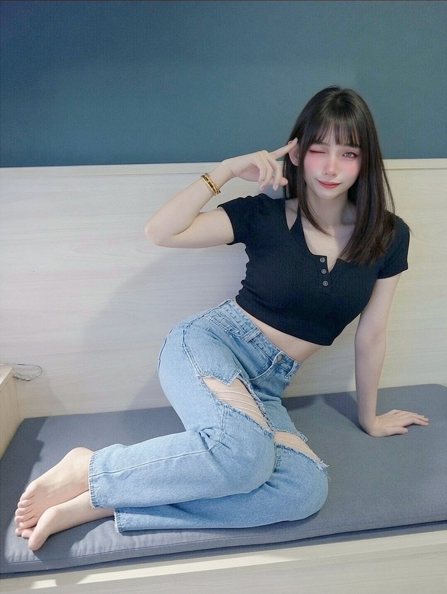 nana_tp_sissy's tweet photo. 平常的外出服是看起來就像個正常人
#偽娘 #男娘 #三性 #約會 #sissy https://t.co/7VcK10cD4d