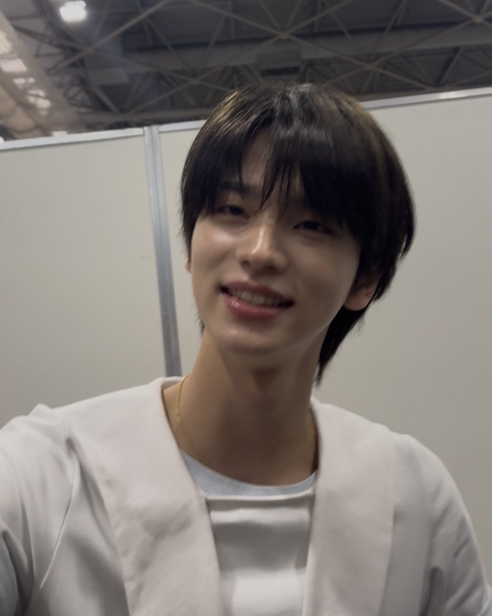 croire_000's tweet photo. 20260720
ハートタッチ会記録🩵

みんな目合わせて名前呼んでくれた🥹 https://t.co/0XDlaQ13cr