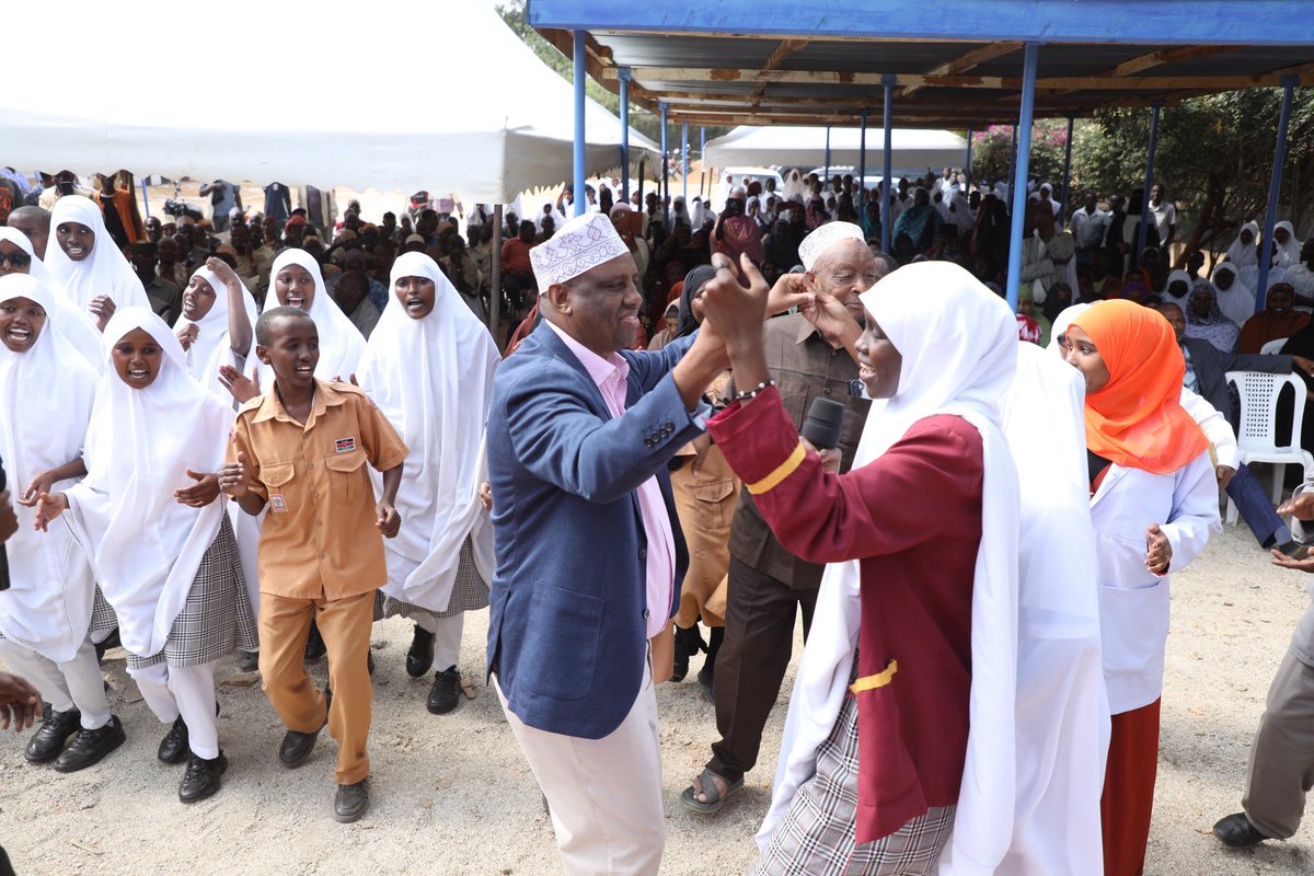 GovMohamudAli's tweet photo. Every great school has a story, and today Sessi Senior School wrote another inspiring chapter. From a new school bus and land for expansion to the Kayo Academic Centre, every milestone reflects our shared commitment to investing in education and the future of Marsabit’s children. https://t.co/m9nHue1IrV