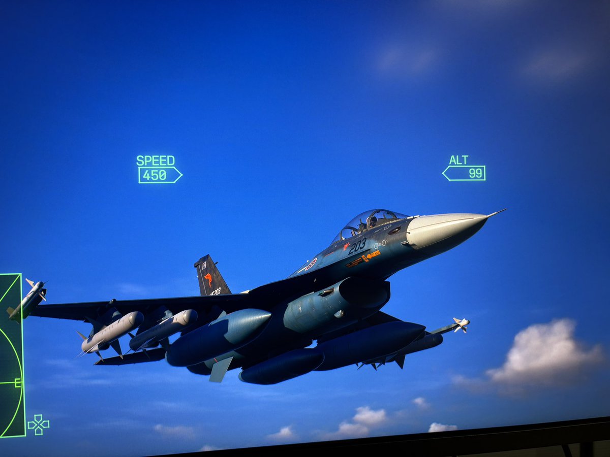 aHONDAra3626's tweet photo. #ACE先行体験会 #ACE8 

というわけでACE COMBAT8の先行体験会に当たったので行ってきましたとさ。楽しくてあっという間に2時間が終わってしまった…グラフィックも何もかも進化してて今から発売がとても楽しみ…… https://t.co/InhFBKzh1B