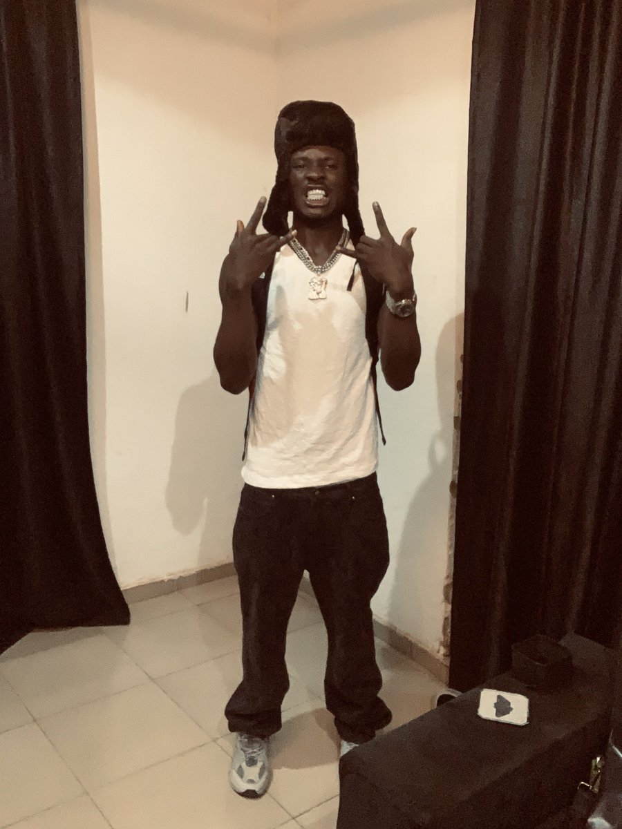 SilvaBoy_'s tweet photo. Am FAr Gone 🏎️🏎️🏎️
#thebombingmachinealbum #silvaboy https://t.co/sgbLeuQB8P