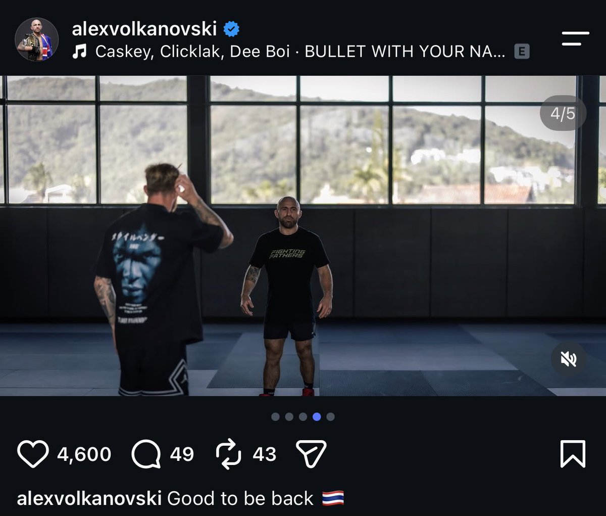 TheMMAlien's tweet photo. 🚨 

Alex Volkanovski is in Thailand. 

He has entered fight camp.

He will be fighting soon. 

📷 - Volkstagram https://t.co/7J1MIn2vhY