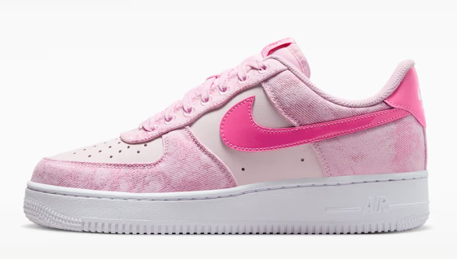 SneakerVisionz's tweet photo. Ad: $72.73 w/code: DAYONE
Women's Nike Air Force 1 '07 "Denim" Pink Foam

Shop: https://t.co/QupJEHiC9m https://t.co/NkYsjQYbZj