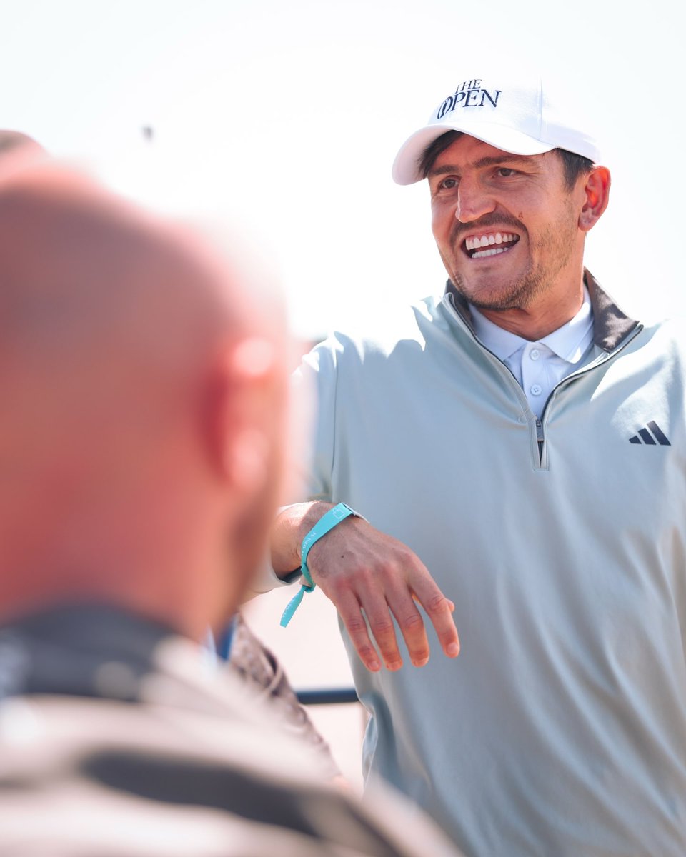 ManUtd_ID's tweet photo. Kegiatan akhir pekan Harry 🏌️‍♂️☀️

📸 @TheOpen https://t.co/Q378dUbKuK