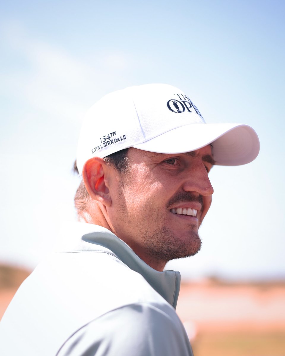 ManUtd_ID's tweet photo. Kegiatan akhir pekan Harry 🏌️‍♂️☀️

📸 @TheOpen https://t.co/Q378dUbKuK