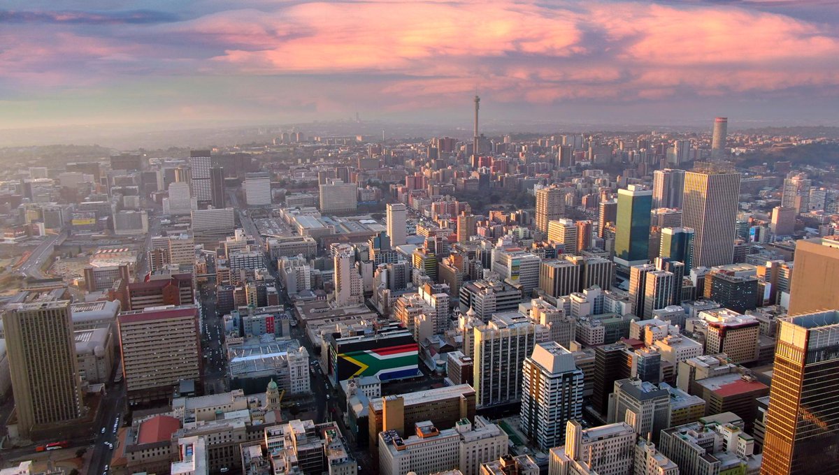 Aaron_JamesZA's tweet photo. South Africa isn't a poor country. We are a country with world-class resources, talented people, and incredible potential.

Imagine what we'd achieve if corruption, crime and unemployment weren't holding us back.

We deserve better.🇿🇦🇿🇦🇿🇦🇿🇦 https://t.co/88qYGDh6qP