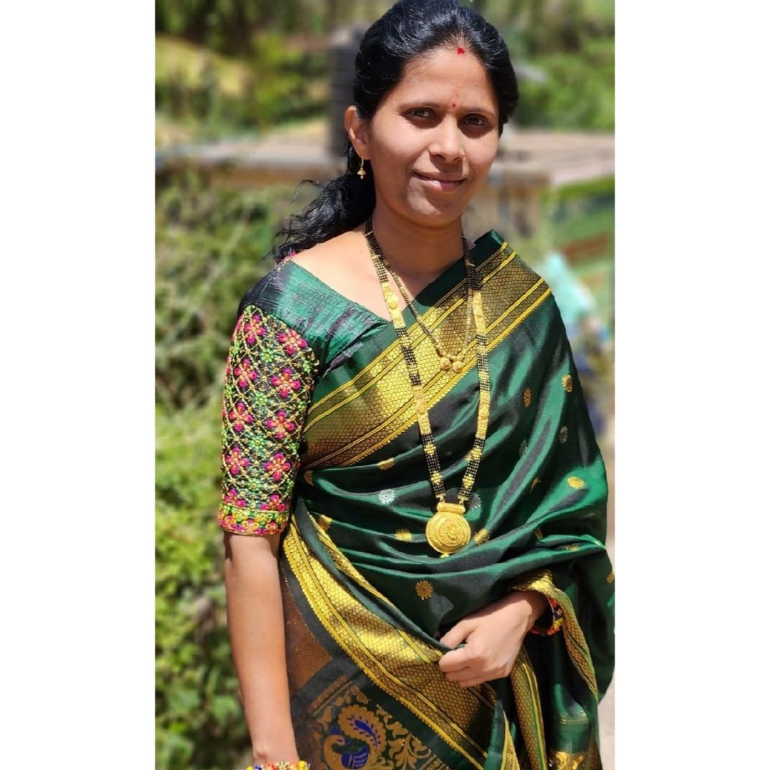 FamilyPicss's tweet photo. Followers Marathi Mummmyy (Aai)
😋🤤

Mummmiya bhi na bahot madak hoti hai...aaahhh🥵😋

Ghar ke maal post krne ho to Dm karo. https://t.co/FIxv8CO9Mw