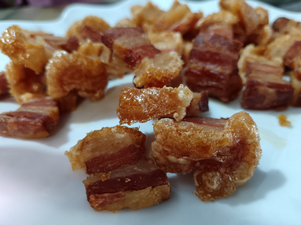 JesusPilar79's tweet photo. Llego el #lunes #torreznoday #torresnoterapia de la buena con un buen @TorreznodeSoria con un #Rosado @DOCigales #Allio @tierradesabor @Soriaestademoda @gastrosoria @EMorenoSaez @JuanjoDelgadoes @jantongo @dmanso https://t.co/M9QaMaOFVY