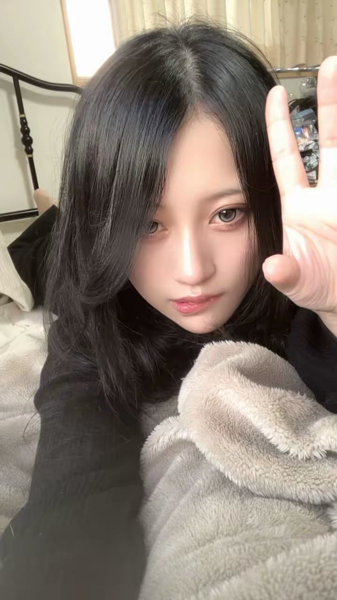 _sora_hoshi's tweet photo. 水光カラコーーン https://t.co/y05b5tweuD