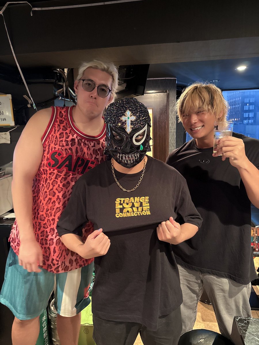 bar_drop_kick's tweet photo. お待ちしてるどろ❗️

#ドロキ #ddtpro https://t.co/clNA3ONOSi
