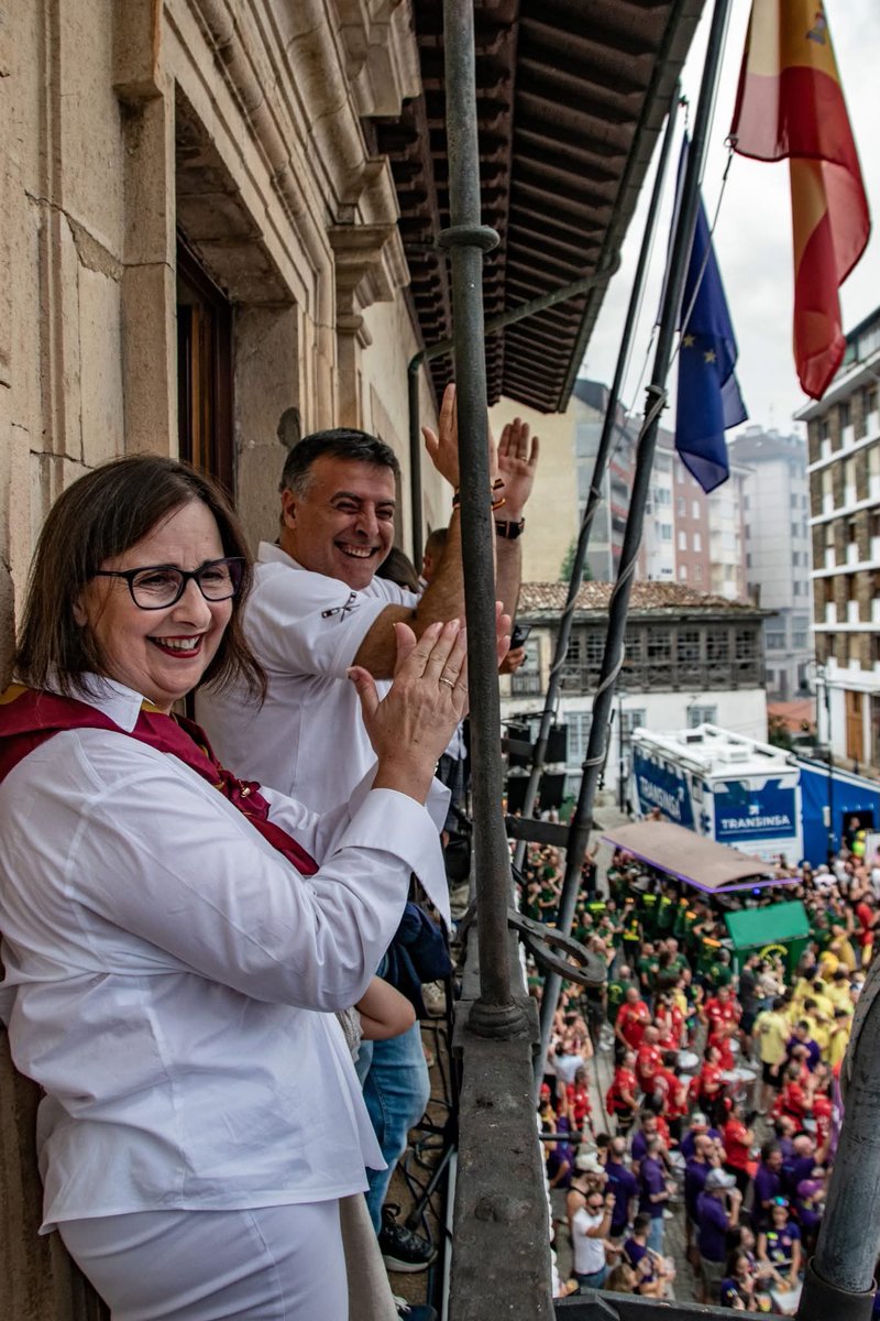CSICasturias's tweet photo. El pasado 14 de julio, Carmen Martínez, investigadora del @mbg_csic (@CSICGalicia), fue la encargada de pronunciar el pregón de las Fiestas del Carmen de Cangas del Narcea. https://t.co/UJr5CaS0GT