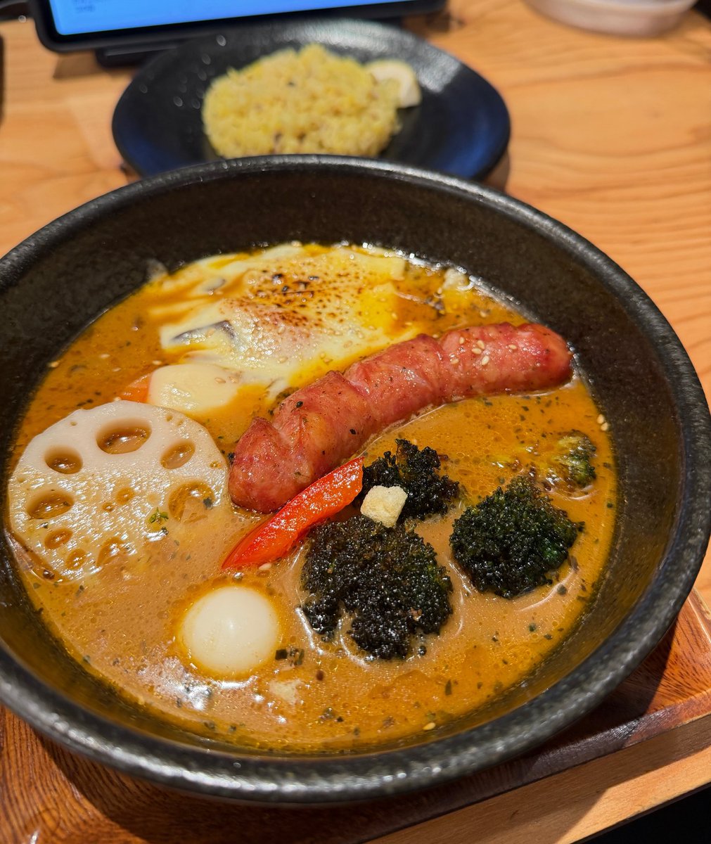 友達に札幌に行ったら絶対食べて！と言われたスープカレー🍛食べてきた