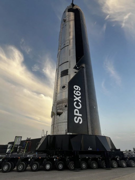 MoEthWhale's tweet photo. @elonmusk @beffjezos But can we first start with adding SPCX69 on the Starship please @elonmusk? https://t.co/14mepj1D8Q