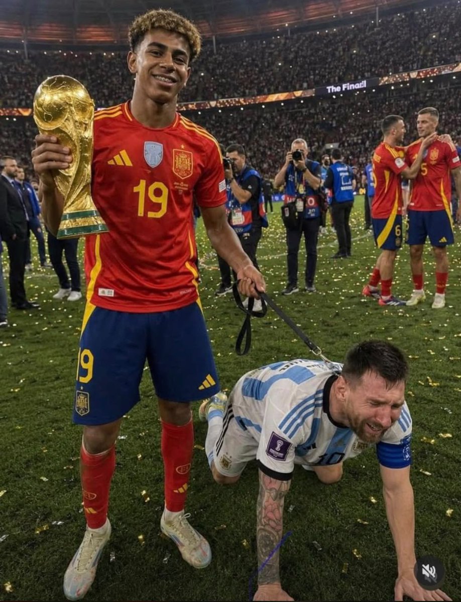 carlosncb's tweet photo. @AtaqueFutbolero Esas ratas argentinas tienen que agradecérselo a la FIFA, porque de lo contrario habrían sido enviadas a Cabo Verde. Llorad, ratas argentinas.🤣🤣🤣 https://t.co/eGT6otQgJM