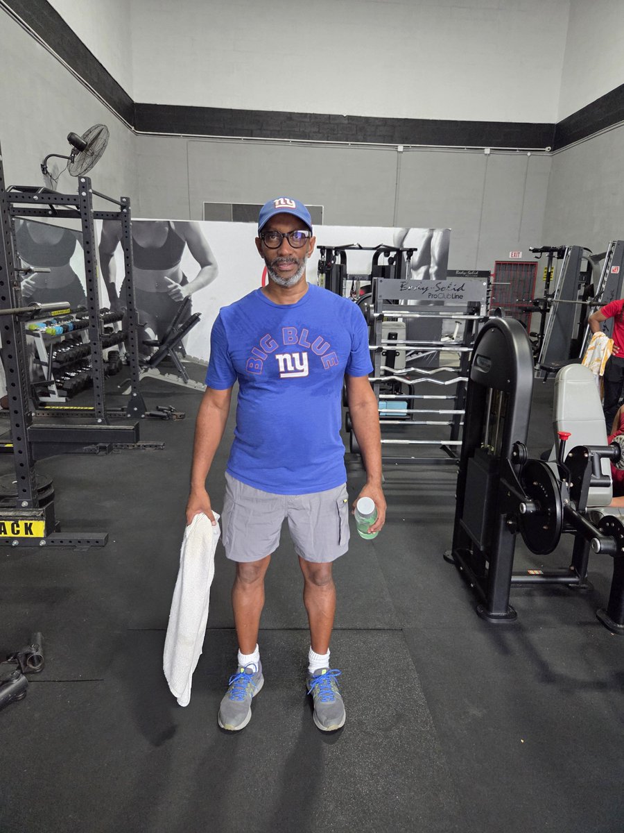 MarkBAThompson's tweet photo. Just finished my first workout for the week. Let's go!#nygiants #bigdash #nygiantsrush #spartanmike #caribcrush #truth #joefarries https://t.co/xMy5By2G9U