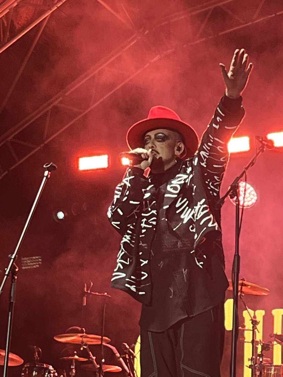 KateButtinIt's tweet photo. Fabulous to See @RealCultureClub on stage last night. It was a long day but worth it https://t.co/GUwEQUUyj4