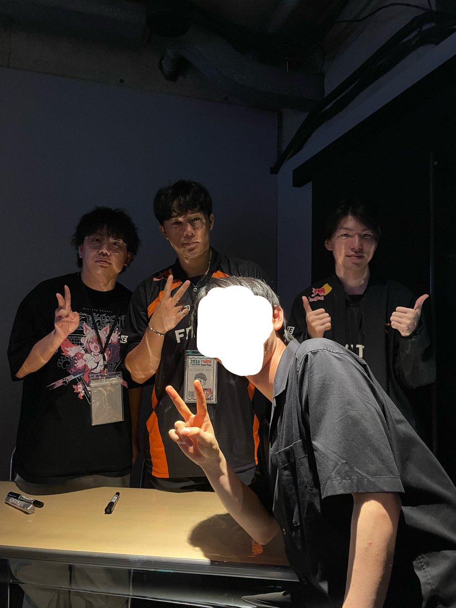 dansoura's tweet photo. SYRALE CUP楽しかった！！初めてこういうファンミ系のイベント参加したけどずっと動画見てたむかいさんとか会えたし家���さんとパーティ組めたし嬉しかった👏 https://t.co/8OlbBYSoap