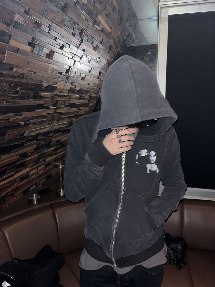 seshbrn's tweet photo. cs up rn https://t.co/B2klIQBYQJ