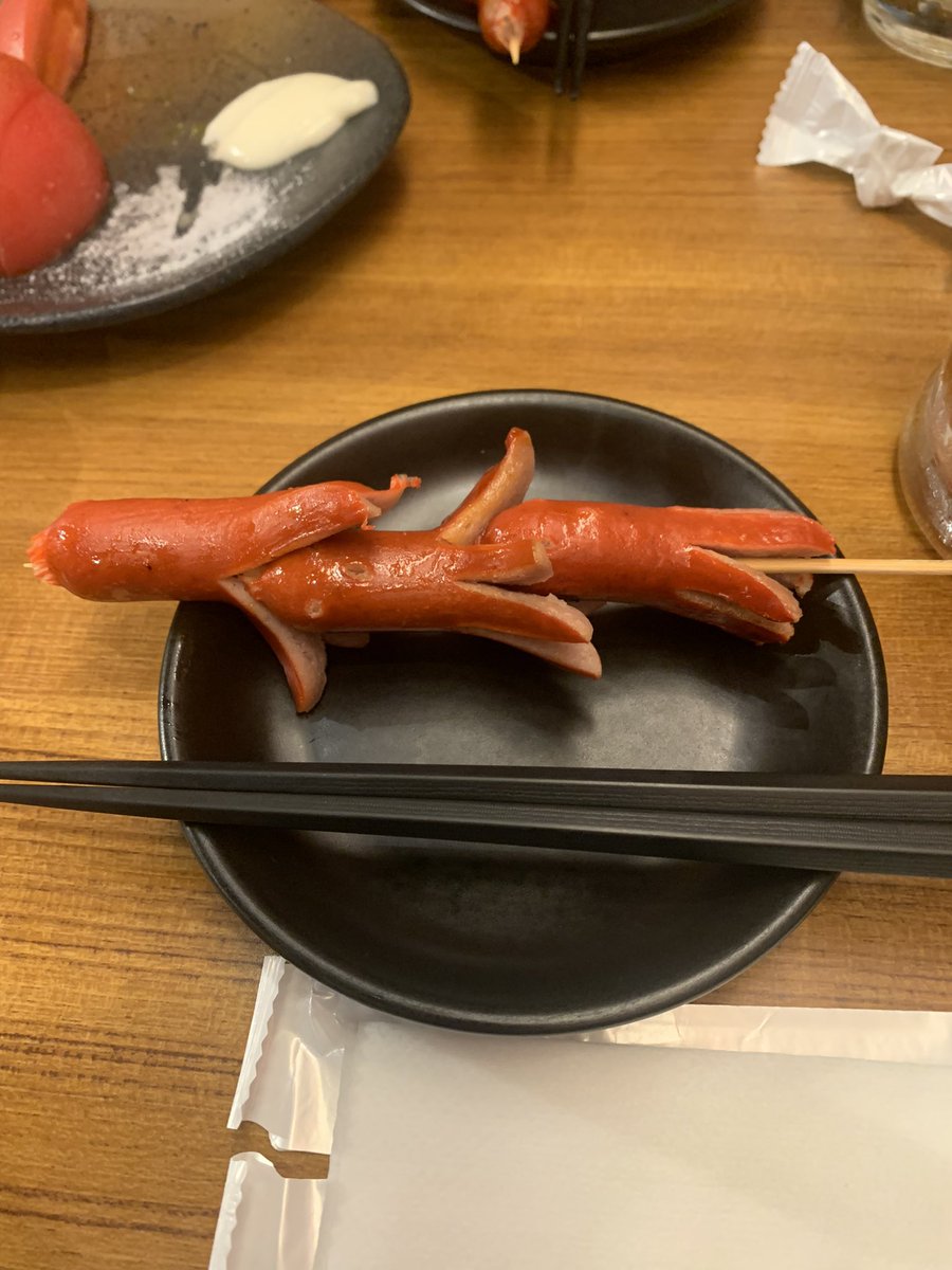 ともひろ tweet media