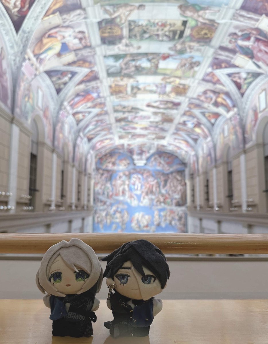 c3t_gg's tweet photo. ピリアズ自陣ぬいを連れて、大塚国際美術館へ行ってきました～！
この日のためにぬい作りにも初挑戦✂️

作品ごとに解説が丁寧についていて、学芸員であるピリアズ自陣たちが口頭で解説してくれる姿を思い浮かべながら館内を巡っていました。本当に楽しかった～！ https://t.co/IXkftcovMr
