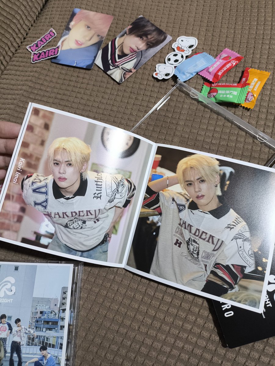 dimsumstar_'s tweet photo. now my problem is that i don't have a dvd player how can i watch this https://t.co/zYcHc7Y0vp