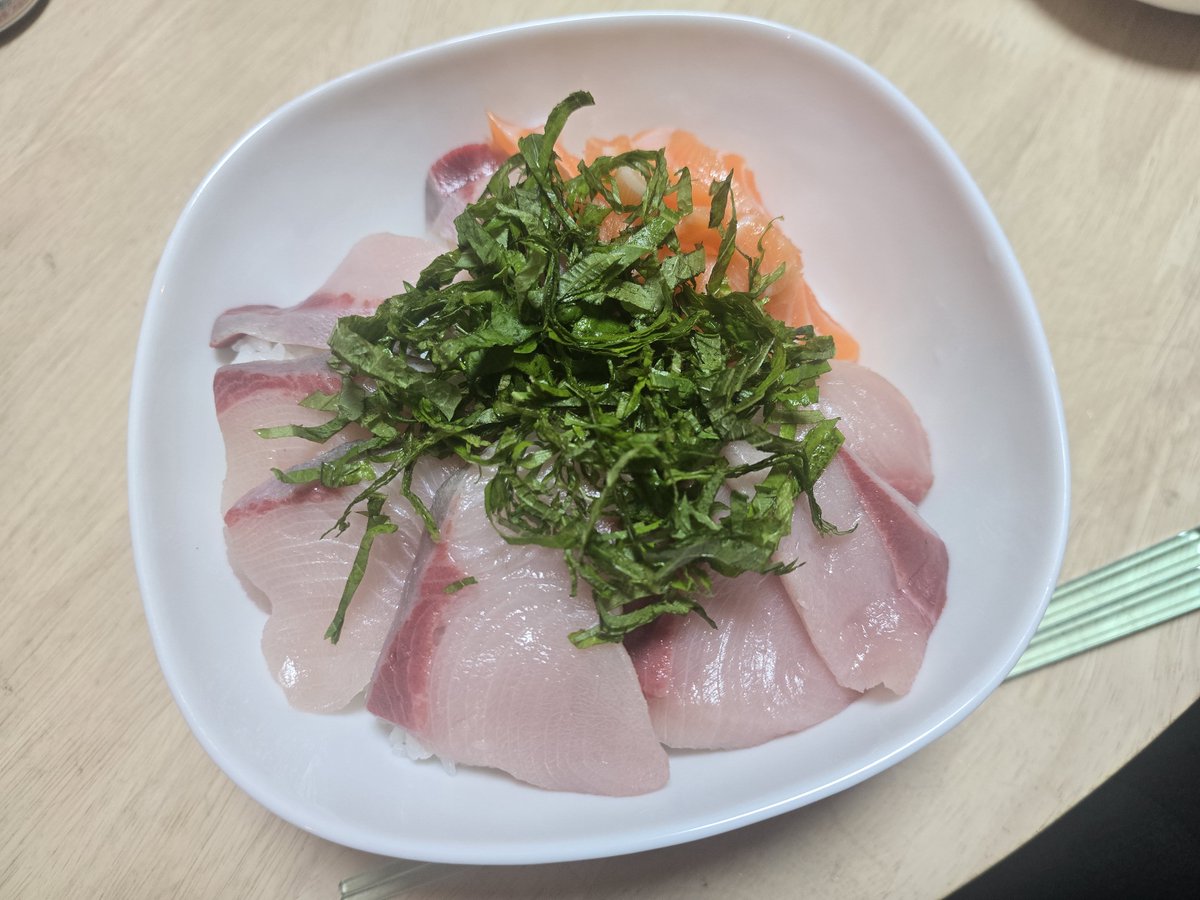 _n0510y_'s tweet photo. 1キロ超🐟 https://t.co/HFe4u3b5QG