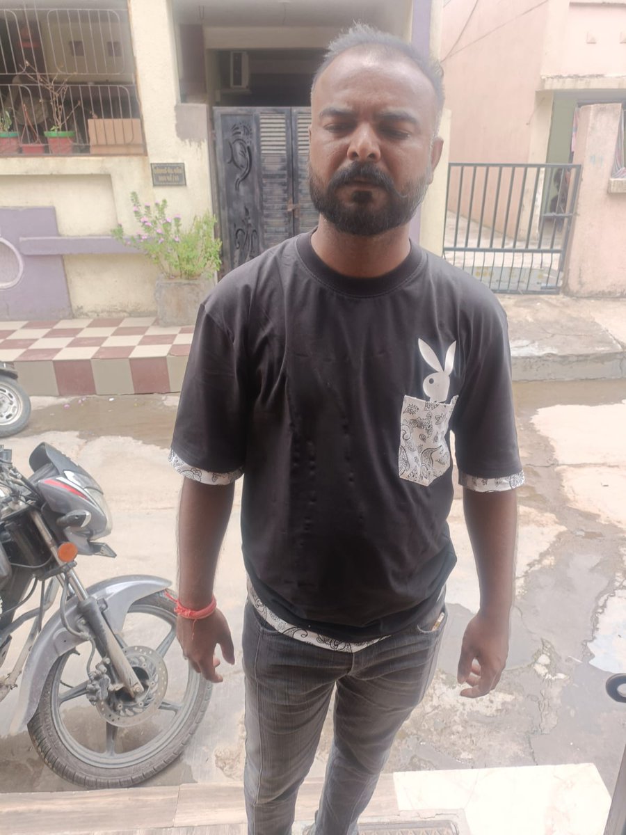 C61841Lisha's tweet photo. @flexiloansin Your recovery agent visited my residence without any prior intimation. Is this in line with RBI's recovery guidelines? Kindly investigate and stop such unauthorized visits immediately. @RBI @RBISays #RecoveryHarassment https://t.co/cKjkZlRQas