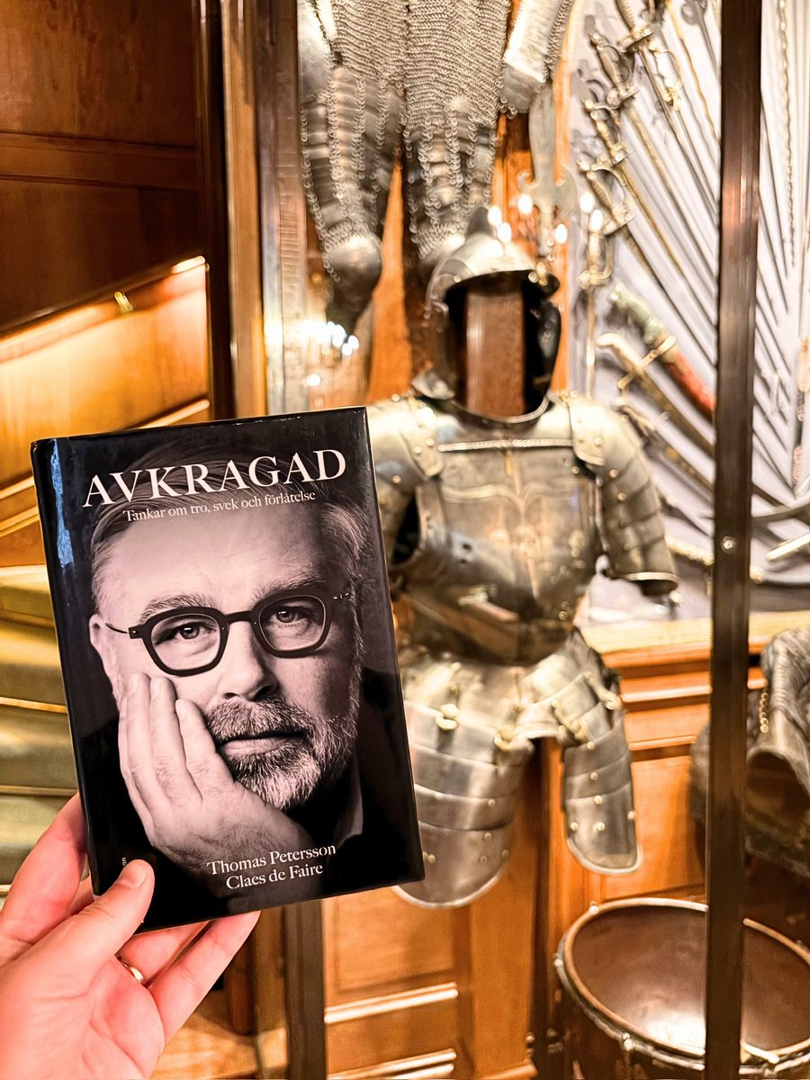 sofielaser's tweet photo. Ny recension: Avkragad av Thomas Petersson &amp; Claes de Faire 🙏🏻 #svenskakyrkan 

https://t.co/isc9GNkRMo https://t.co/1XTmlL9Ole
