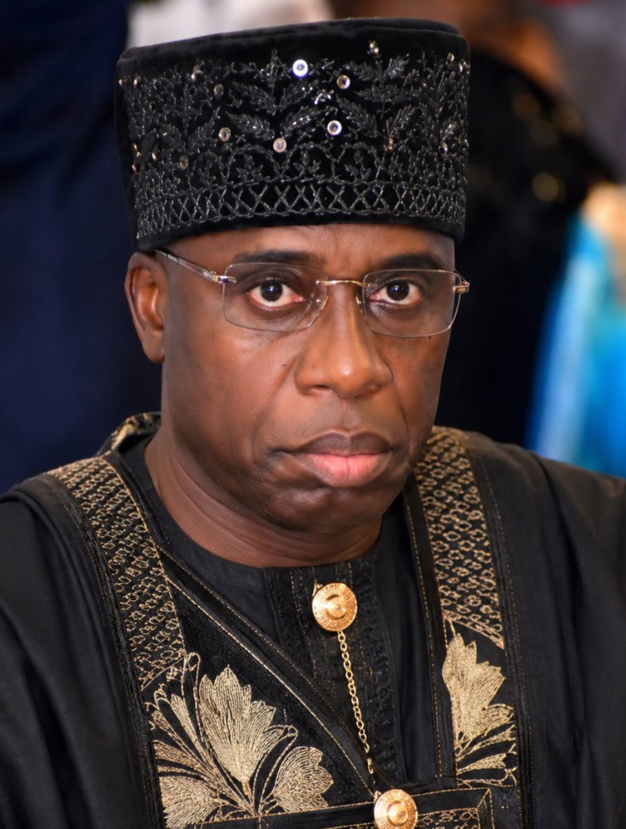 247IGBO's tweet photo. Rotimi Chibuike Amaechi lied. For the records, Igbos has never said Ikwerres are not Igbos. It is some  Ikwerre people that always reject their Igbo identity.

Amaechi on national television said  "am an Ikwerre man, my being Igbo is political, I started wearing Igbo attire just to protest for Igbos".

Like he said, his being Igbo is political, it is political season again and he want to become Igbo again until after political season when he will go back to being ikwerre again.

Amaechi must be warned, he can go on and play his politics and call himself whoever he wants to be but lying on camera that Igbos are the ones making Ikwerre people to reject their identity will not be tolerated.
