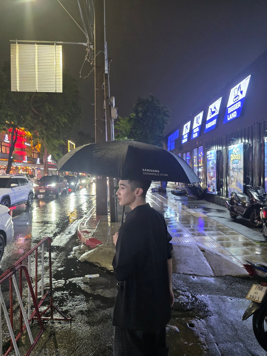 gin_gnrr's tweet photo. พาขับมอไซค์ไปกินข้าวด้วยกัน พาเธอไปนั่งชิลที่สวยๆ อะไรก็ได้แค่มีเธอจริงๆ https://t.co/MGr5KY6nQs