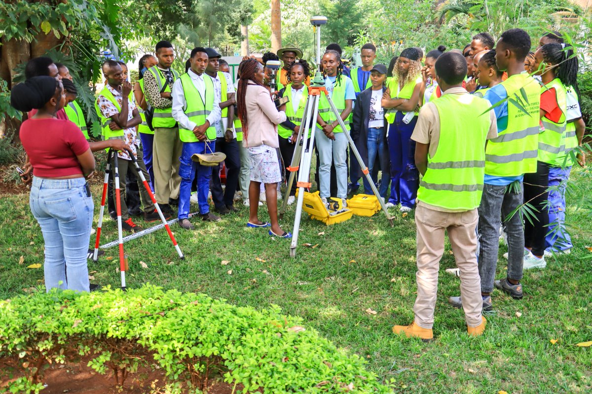 TheRCTI_RCMRD's tweet photo. At @TheRCTI_RCMRD, we go beyond training. We prepare you for the real world with real skills. 

With modern facilities, a vibrant student experience, and a strong focus on hands-on learning, we equip you to map your future.

𝐒𝐞𝐩𝐭𝐞𝐦𝐛𝐞𝐫 𝐢𝐧𝐭𝐚𝐤𝐞 𝐢𝐬 𝐨𝐧𝐠𝐨𝐢𝐧𝐠. 𝐀𝐩𝐩𝐥𝐲 𝐧𝐨𝐰.

📞💬 +254 114 444 460 | +254 101 777 778