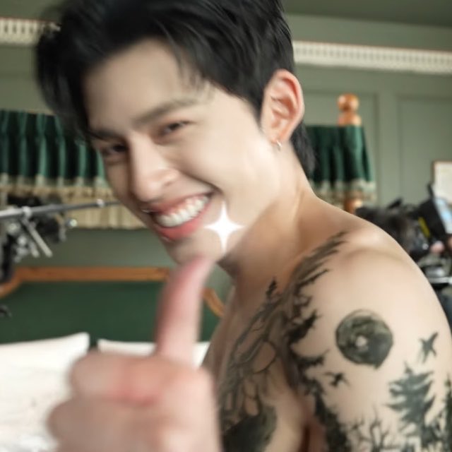 winstvu's tweet photo. that daym smile https://t.co/RzodP28Au2