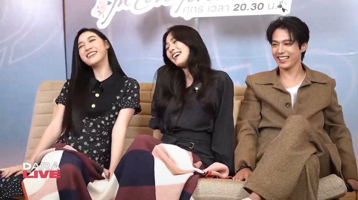 marian_totski's tweet photo. @rayorangecat @crextin @linglingsirilak @Candysupapatt @jobbiijob The best trio. Good job @Candysupapatt @jobiijobb @linglingsirilak 

#หลิงหลิงคอง #linglingkwong https://t.co/AWrQk3yA1Z