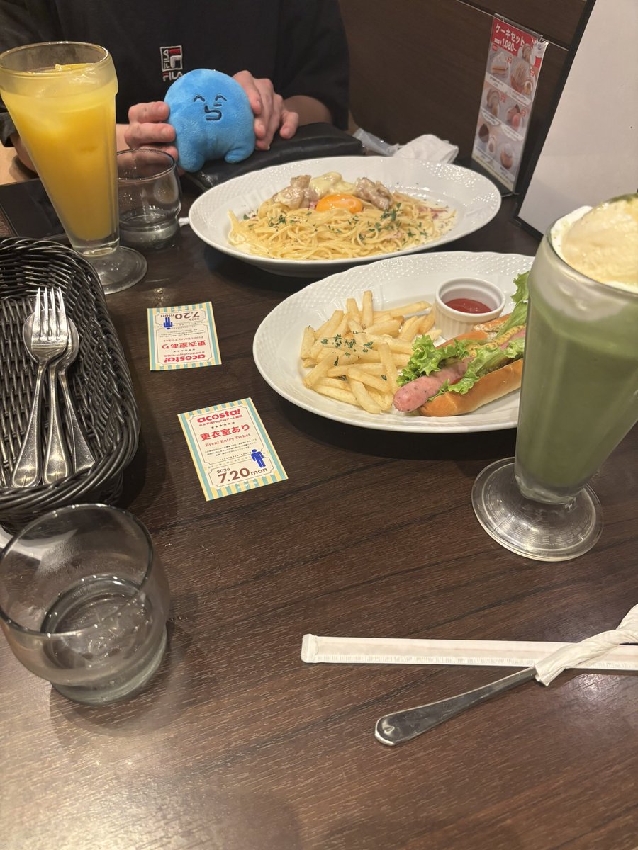 dedenden_cos's tweet photo. 某青い人とアフター https://t.co/sIfbIQXnaO